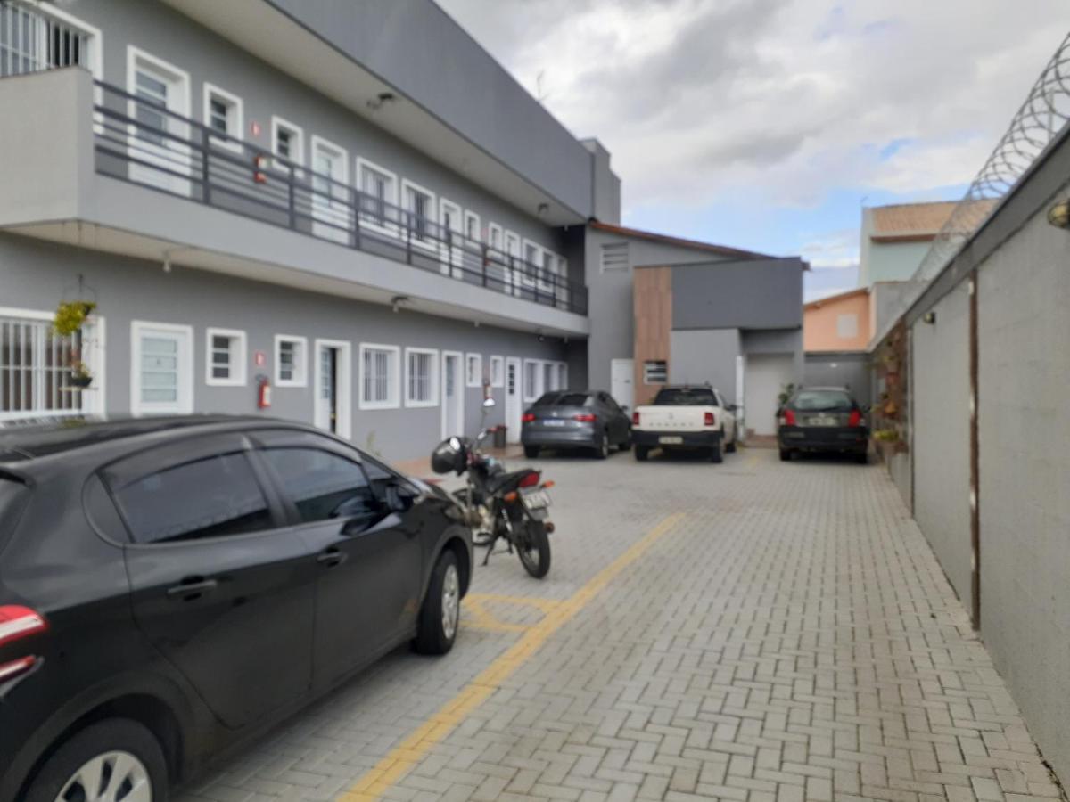 Loft 2 Completo Ar Canais Assinat Garagem Internet Prox Aparecida E Industrias Apartment Pindamonhangaba Exterior photo